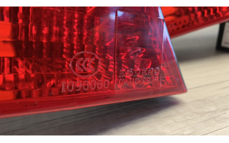 Фонари задние Mercedes S-class W220