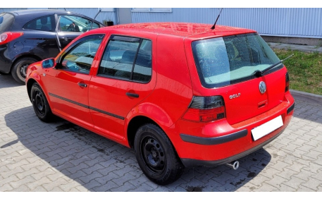 Фонари задние Volkswagen Golf 4