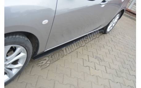 Пороги Mazda 3
