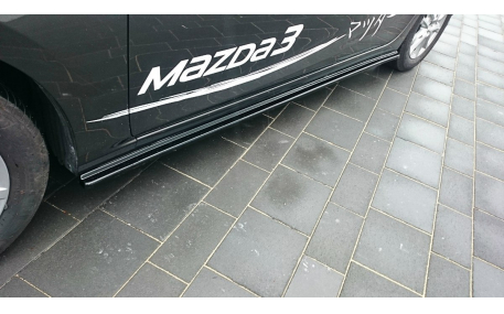 Пороги Mazda 3
