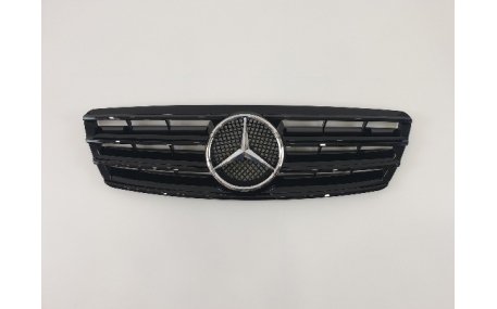 Решетка радиатора Mercedes C-class W203
