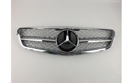 Решетка радиатора Mercedes C-class W204