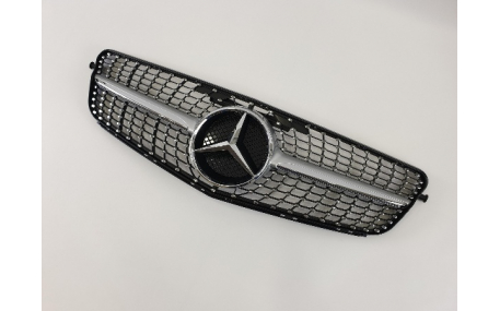 Решетка радиатора Mercedes C-class W204