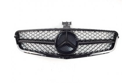 Решетка радиатора Mercedes C-class W204