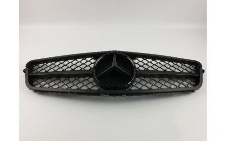 Решетка радиатора Mercedes C-class W204