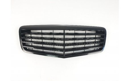 Решетка радиатора Mercedes E-class W211 2006-2009