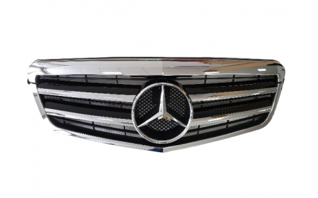 Решетка радиатора Mercedes E-class W212 2009-2013