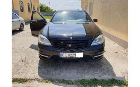Решетка радиатора Mercedes S-class W221 2009-2012