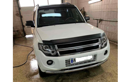 Фары передние Mitsubishi Pajero Wagon 4