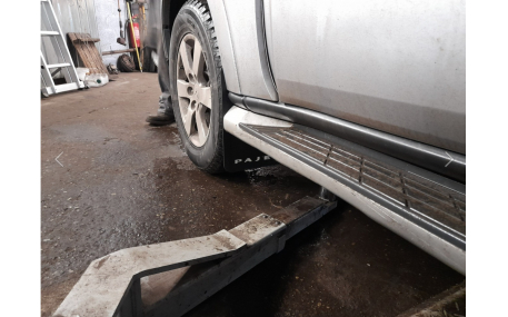 Брызговики Mitsubishi Pajero Wagon 4