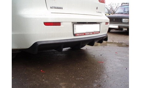Накладка задняя Mitsubishi Lancer X