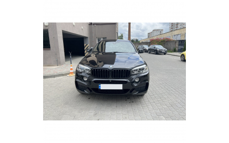 Решетка радиатора BMW X5 (F15)