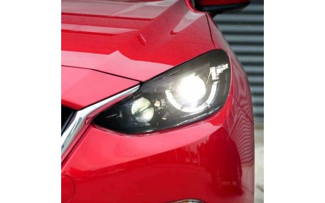 Фары передние Mazda 3