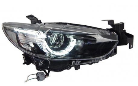 Фары передние Mazda 3