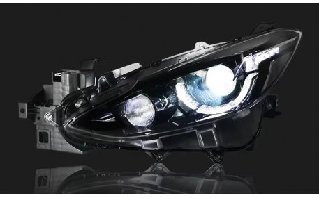 Фары передние Mazda 3