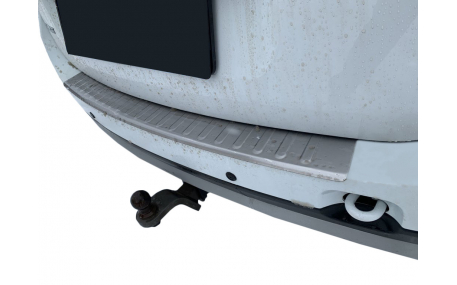 Накладка на задний бампер Renault Duster