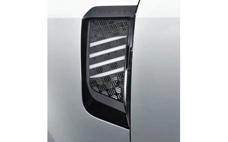 Вставки в крылья Land Rover Defender