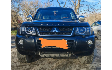 Фары передние Mitsubishi Pajero Wagon 3