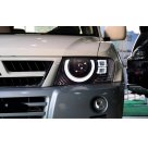 Фары передние Mitsubishi Pajero Wagon 3
