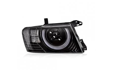 Фары передние Mitsubishi Pajero Wagon 3