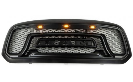 Решетка радиатора Dodge RAM