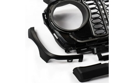 Решетка радиатора Jeep Wrangler JL