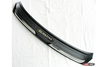 Накладка на задний бампер Hyundai Elantra AD