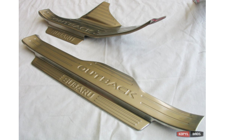 Накладки на пороги Subaru Outback