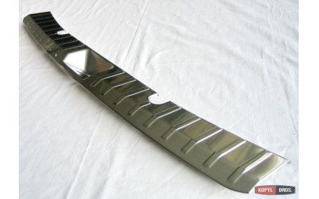 Накладка на задний бампер Subaru XV