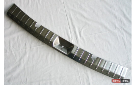 Накладка на задний бампер Subaru XV