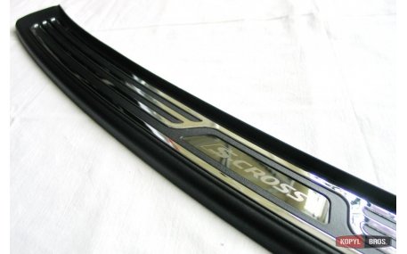 Накладка на задний бампер Suzuki SX-4 S-Cross