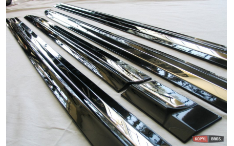 Молдинги дверей Mercedes Vito W447