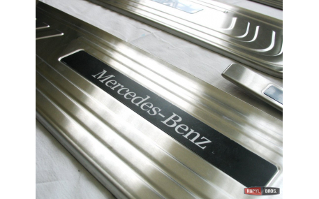 Накладки на пороги Mercedes Vito W447