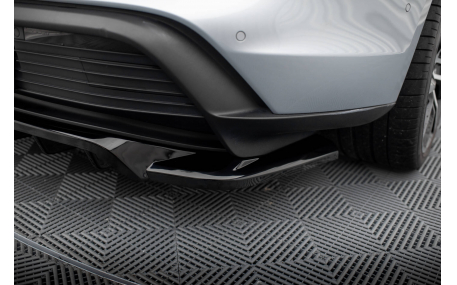 Накладки на бампера Porsche Taycan