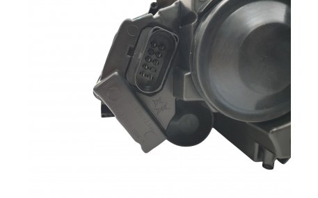 Фары передние Volkswagen Polo