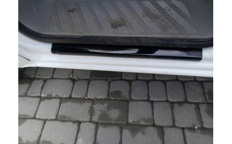 Накладки на пороги Mercedes Sprinter