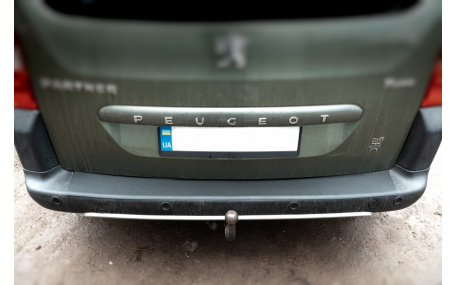 Накладка на задний бампер Peugeot Partner Tepee