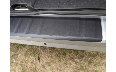 Накладка на задний бампер Renault Trafic