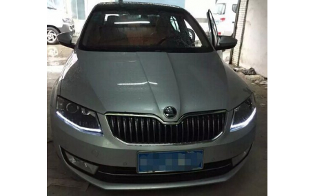 Фары передние Skoda Octavia A7 2013-2017