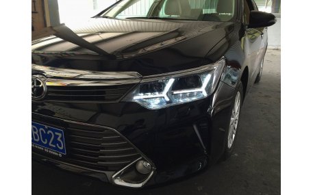 Фары передние Toyota Camry V55
