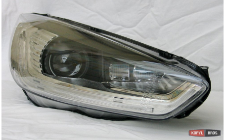 Фары передние Ford Focus MK3 2015-2018