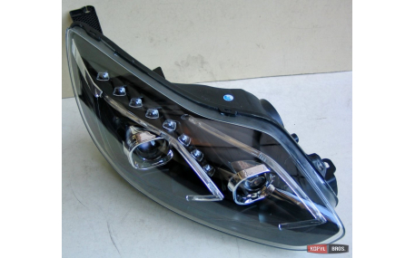 Фары передние Ford Focus MK3 2011-2014