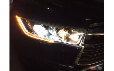 Фары передние Toyota Highlander 2014-2017