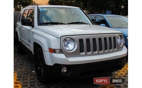 Фары передние JEEP Patriot