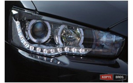 Фары передние Mitsubishi Lancer X