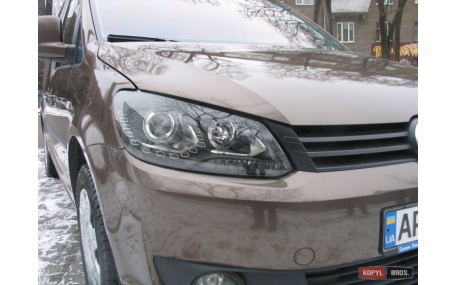 Фары передние Volkswagen Touran