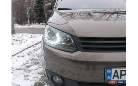 Фары передние Volkswagen Touran