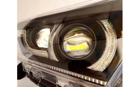 Фары передние Toyota Highlander