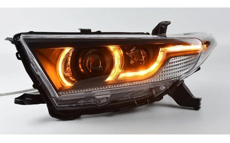 Фары передние Toyota Highlander