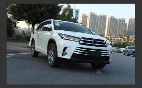 Фары передние Toyota Highlander 2017-2020